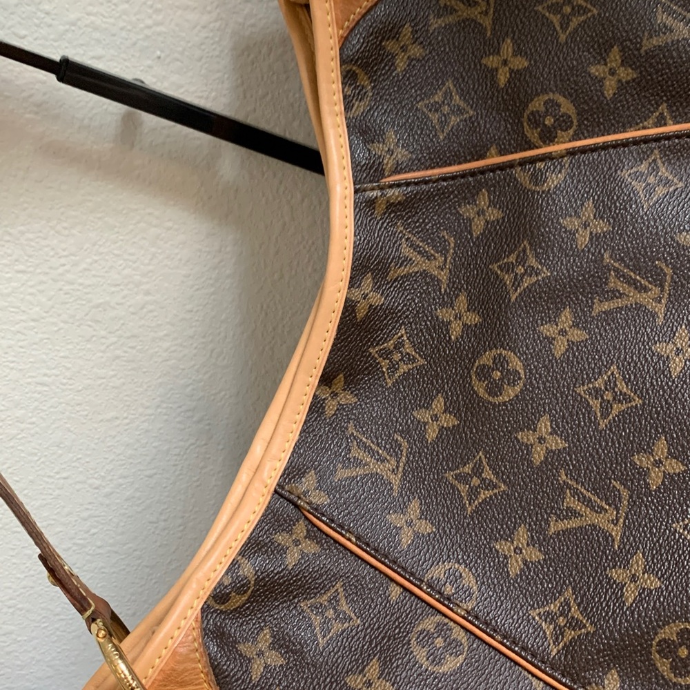 Louis Vuitton Brown Monogram Shoulder Bag with Gold Accents - Picture 16 of 16